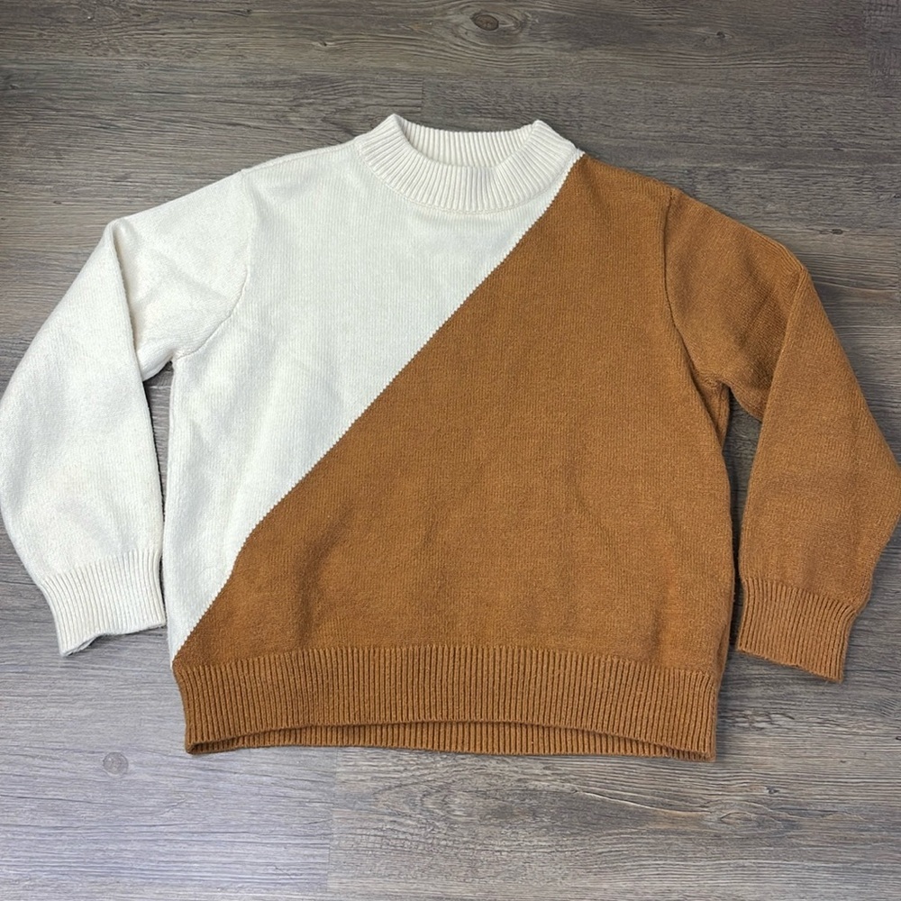 Knot Sisters Brown Cream Diagonal Colorblock Crewneck Sweater, size Medium